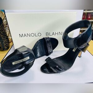 Manolo Blahnik PEPE Sandals in Black Patent Leather Authentic